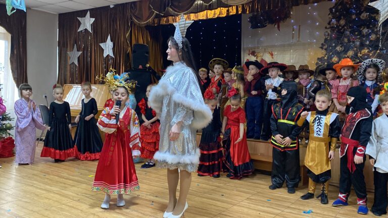Різдвяний настрій для дітей у садочку «Гранд-Гіпаніс»